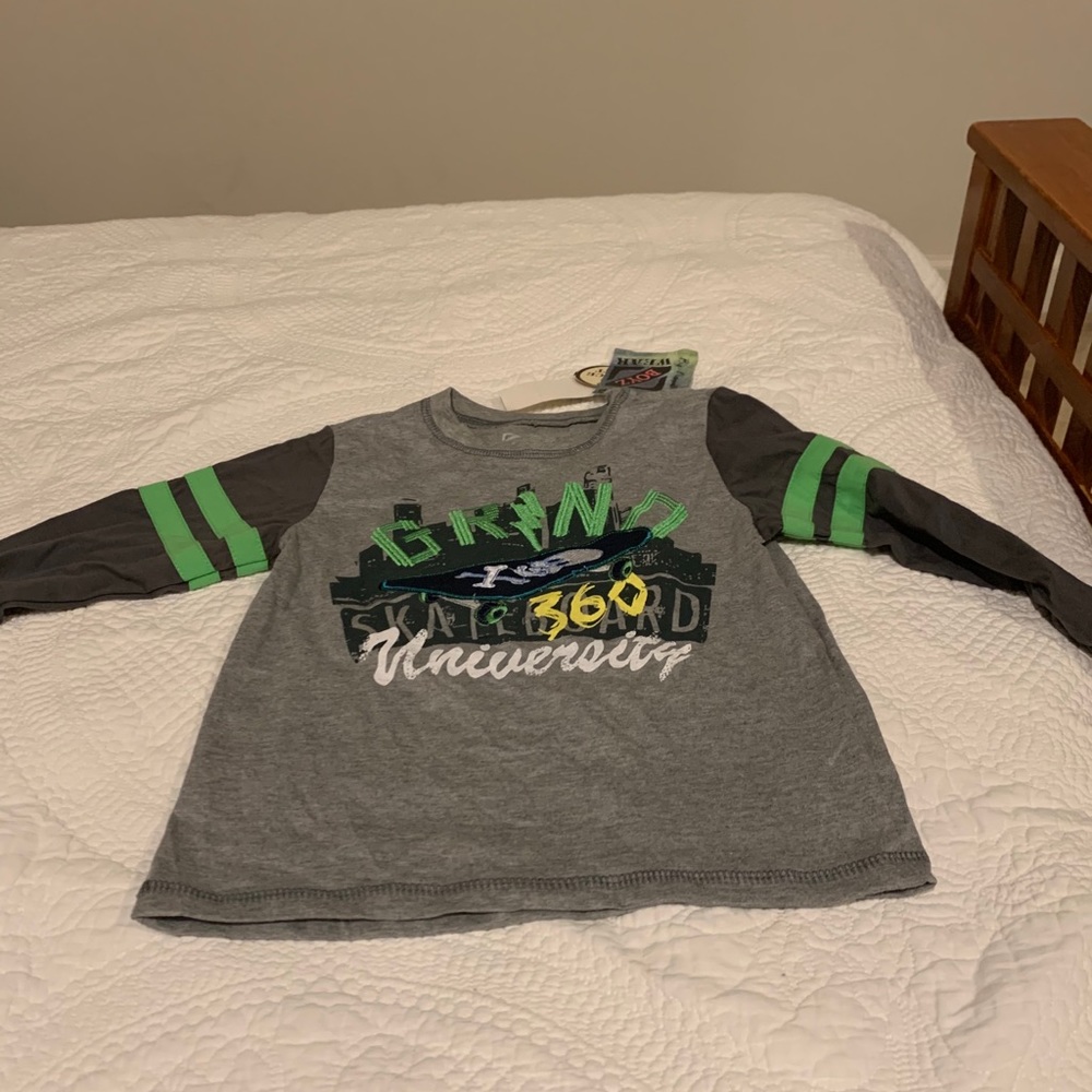 Long sleeve boys t-shirt